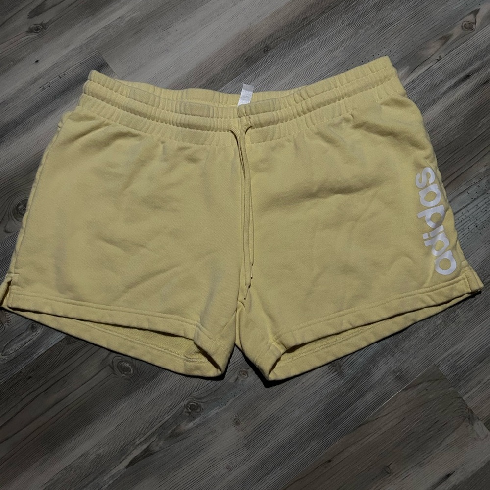 Adidas Xl yellow shorts